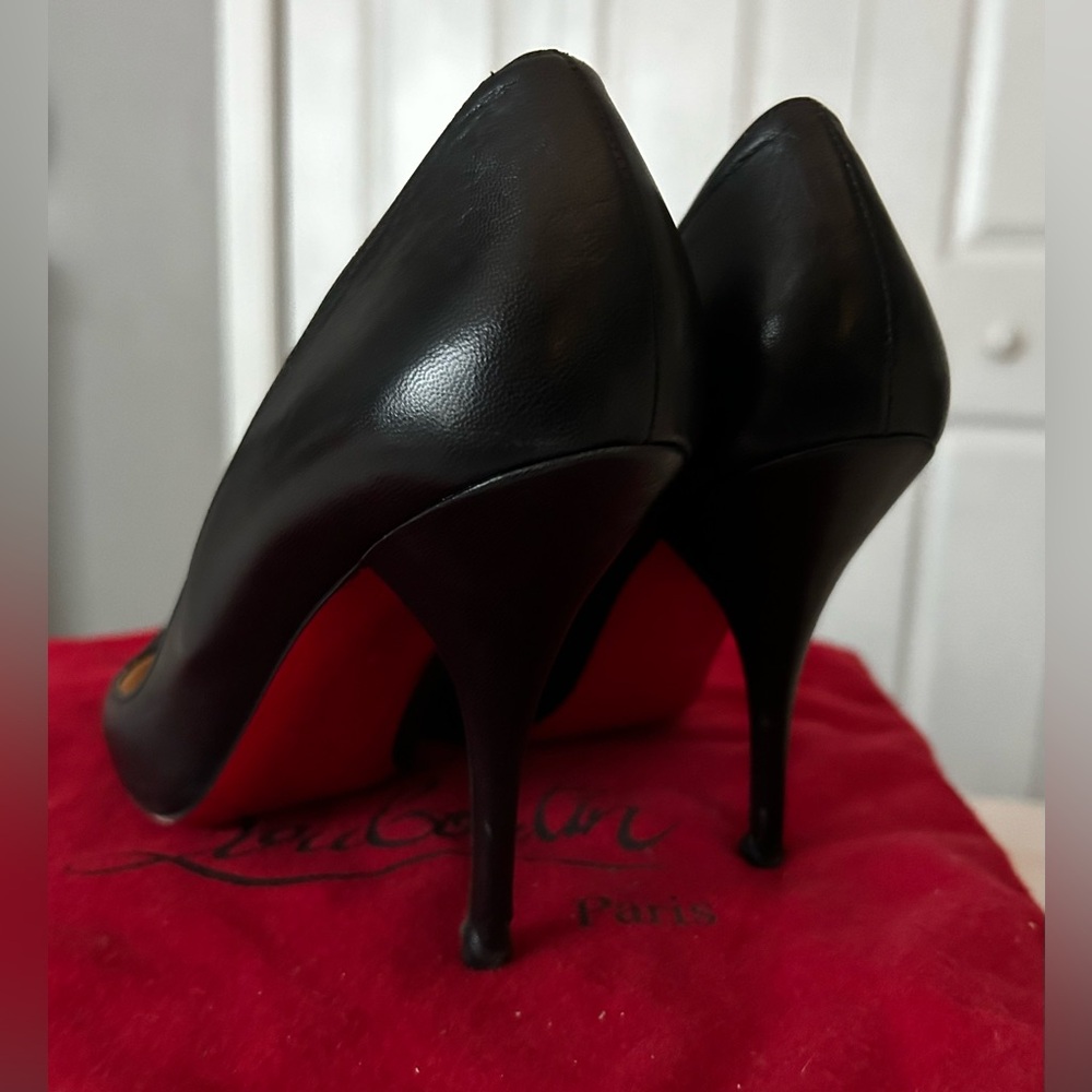 Christian Louboutin Black Pumps